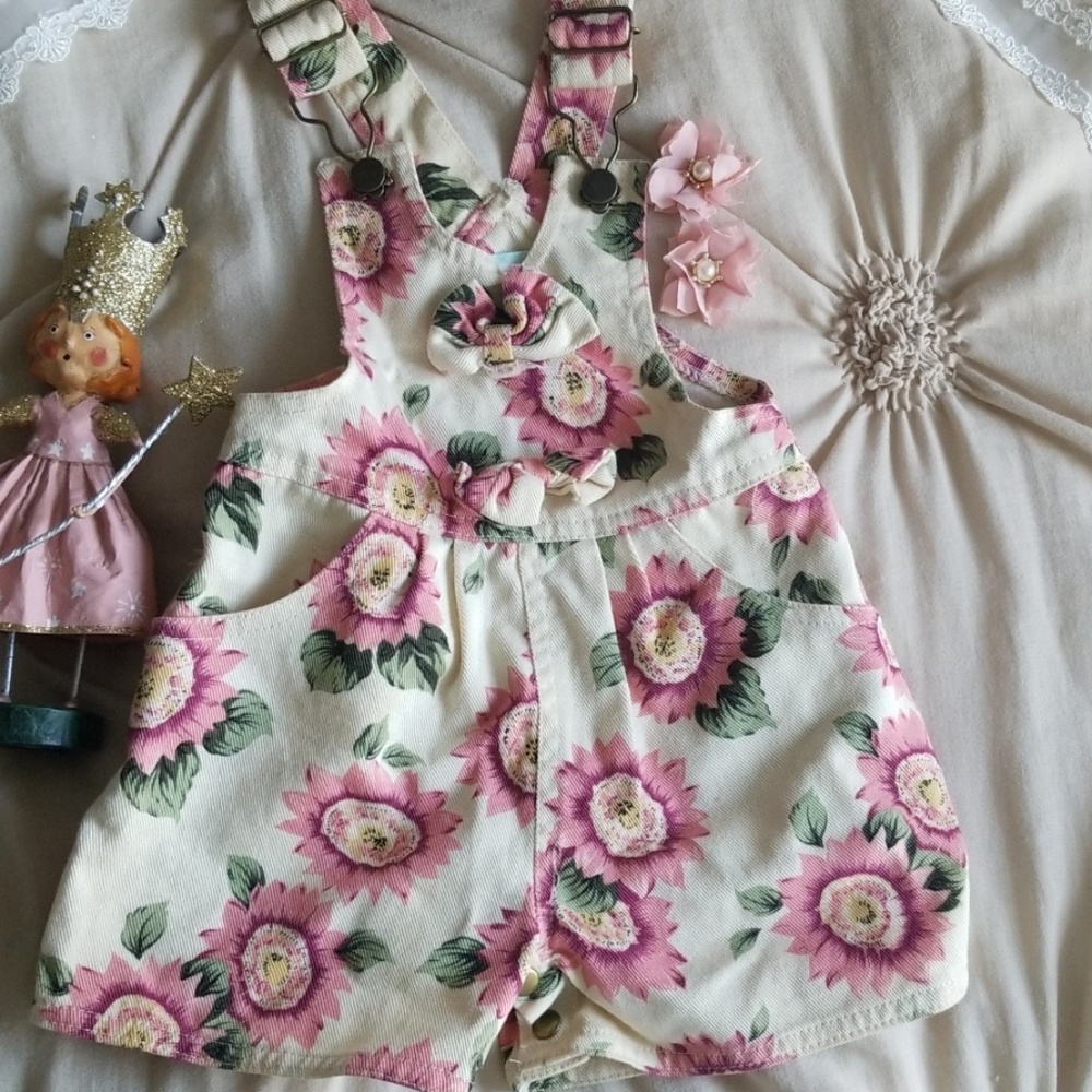 Floral overalls - Picture 3 of 3